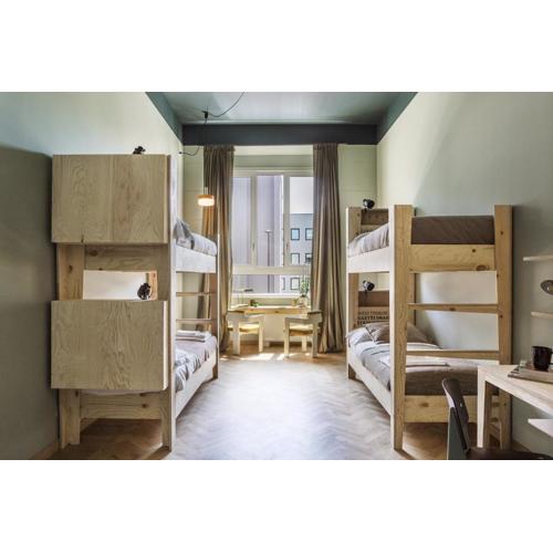 Yellow Hostel - Free Breakfast - The best service in Katowice - Free Parking