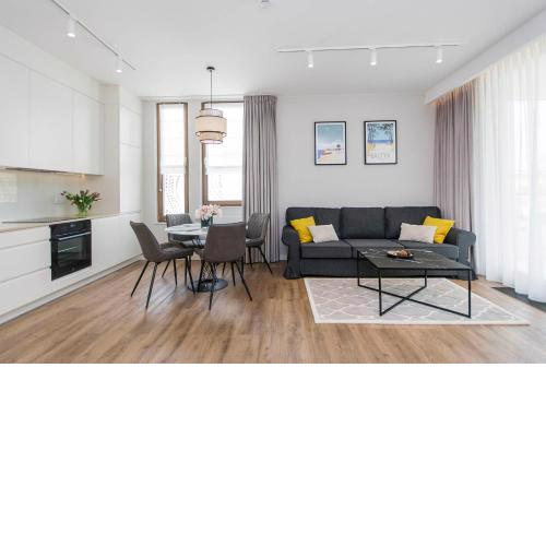 Yellow Rentyear Apartments