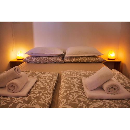 Yoga, Bed & Vegan Breakfast