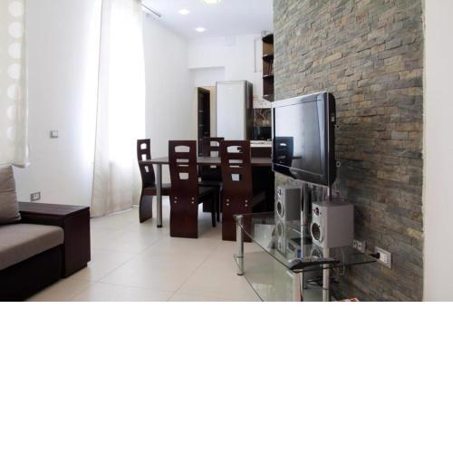 Your Comfortable Stay in Apartment next to Opera House