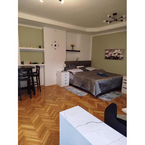 Zagreb, Jarun studio apartman Eva