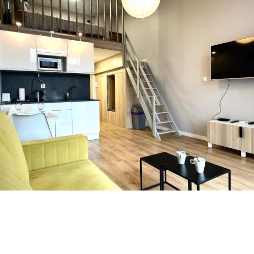 Zarembowicza Apt 36 - Self Check-In 20h - Parking &Lift