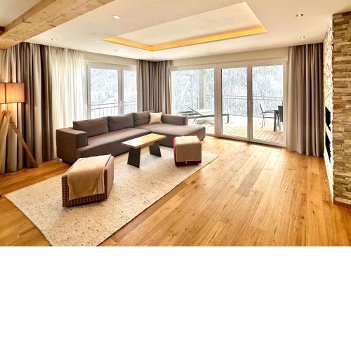 Zirben Luxus Apartments mit SPA und Pool direkt in Kappl