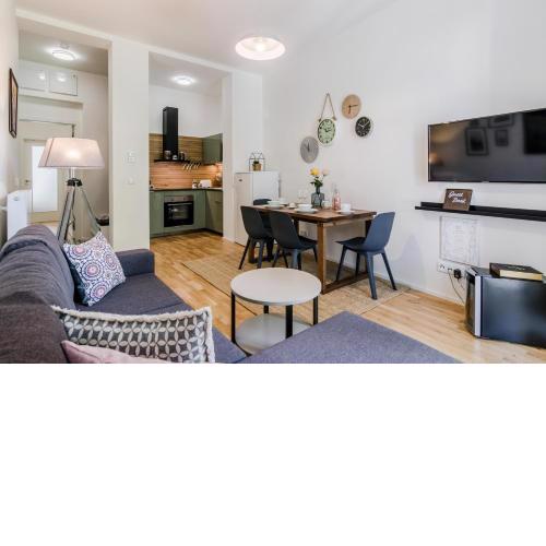 Zizkov APT Prague by Michal&Friends