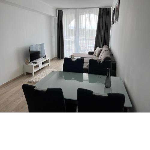 Zoe Apartman