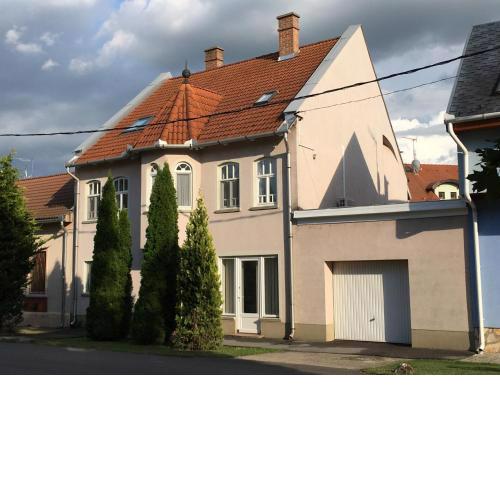 Zoli Apartmanok-Zoli Kölcsey 19 Villa