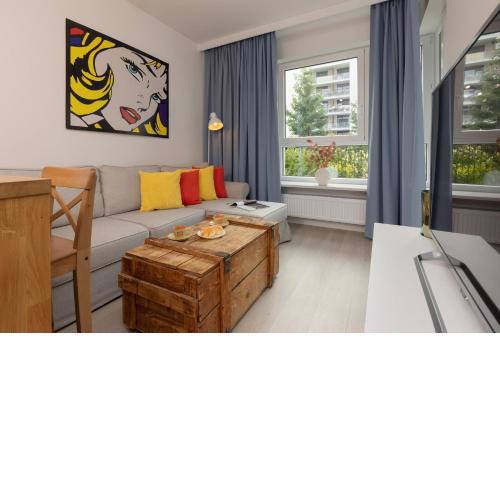 Żoliborz Artystyczny Apartment with Parking by Noclegi Renters