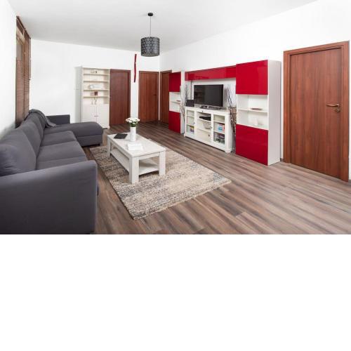 Zora's apartment