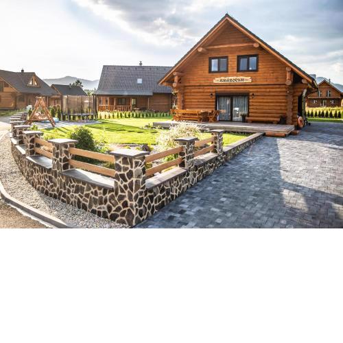 Zrúboček / Log Cabin
