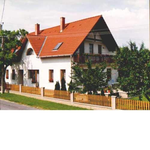 Zsuzsa Panzió
