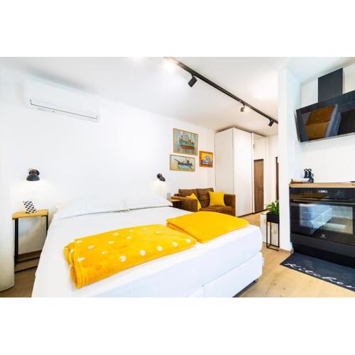 Zuzu Apartment