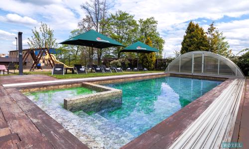 Benešov pri Prahe a zámku Konopiště: Hotel Benica *** s adventure golfom, vírivkou + sauna a raňajky/polpenzia