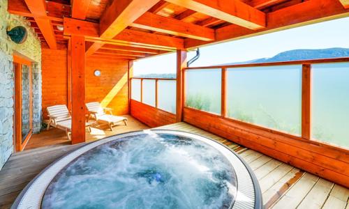 Beskydy 4,4 km od ski areálu: Luxus v Golf & Ski Resort Ostravice **** s raňajkami + wellness, masáž a zľavy