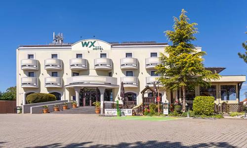 Bratislava pri Devínskom hrade: WX Hotel *** s raňajkami + privátny vstup do wellness (bazén, sauna, vírivka)