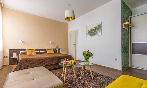 Český Krumlov priamo v historickom centre: Romantika v Hoteli Peregrin *** s raňajkami a fľašou Prosecca