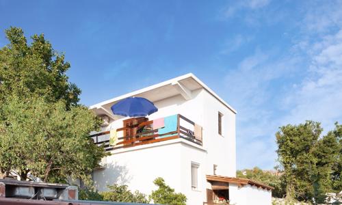 Chorvátsko: Karlobag len 400 m od pláže v Apartmánoch Bačić až pre 3 osoby + klimatizácia, kuchynka a terasa