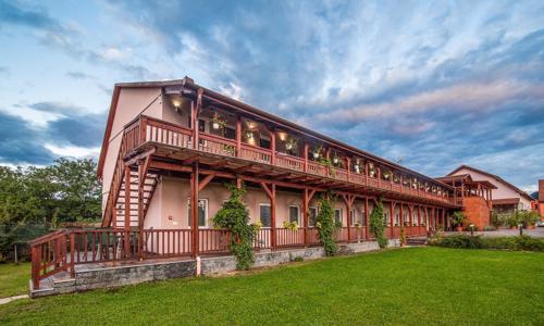 Egerszalók pri termáloch vo Sweet-Life Wellness Apartments s neobmedzeným wellness, vínom a raňajkami