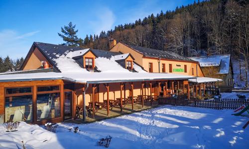 Jeseníky v Penzióne Stonožka s polpenziou, bazénom, privátnym vstupom do sauny či vírivky a pivným kúpeľom