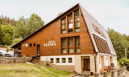 Krkonoše: Pobyt v Horskom Hoteli Vltava *** s polpenziou, saunou a vírivkou + 2 deti do 15 rokov zdarma