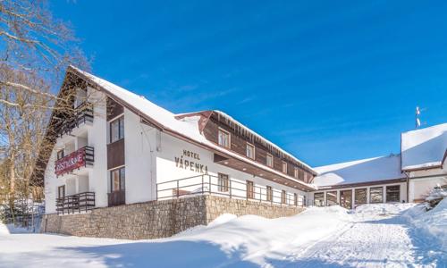 Krkonoše priamo pod zjazdovkou: Penzión Vápenka *** s polpenziou, saunou a vírivkou + herňa pre deti a biliard