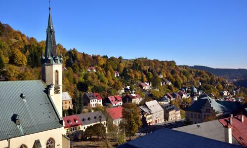 Krušné hory blízko kúpeľov a turistických cieľov: Jáchymov v Hoteli Orix s raňajkami + úschovňa bicyklov