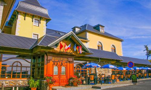 Krušné hory: Hotel Praha *** s polpenziou, saunou a neobmedzeným vstupom do bazéna a vírivky + hudobné večery