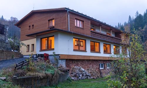 Krušné hory pri nemeckých hraniciach: Dovolenka v Penzióne Jáchymoff s raňajkami a relaxom v horúcej saune