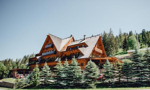 Kysuce v Hoteli Marlene **** s polpenziou aj neobmedzeným wellness s bazénom, vírivkou a saunami + tenis