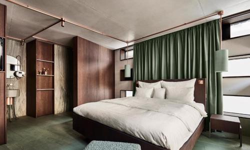 Letná dovolenka v Alpách: Historický Brixen v 4* Boutique Hotel Badhaus s raňajkami + zľavová karta Guest Pass