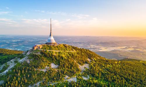 Liberec pri priehrade a 3 km od centra: Pobyt v Hoteli Fabrica *** s raňajkami formou bufetu + posedenie