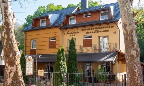 Maďarsko: Miskolc pri termálnych kúpeľoch (600 m) a Adventure parku v Ambrózia Szálláshely *** s polpenziou