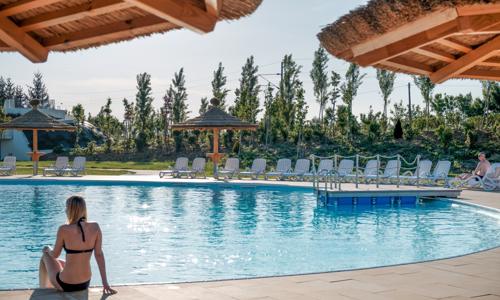 Maďarsko: MJUS Resort & Thermal Park **** s vlastnými termálmi (1 800 m²), wellness a saunami + polpenzia