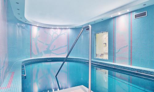 Mariánské Lázně priamo v centre v Hoteli Sun Palace Spa & Wellness **** s wellness (bazén, sauna) a polpenziou