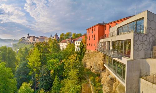 Orlické hory s úchvatným výhľadom v Hoteli Rajská zahrada **** s wellness, kúpeľom a welcome drinkom + raňajky