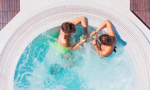 Ostrov Pag v 4* Hoteli Pagus priamo na pláži s plnou penziou +, bazénom a animáciami + dieťa do 12 r. zadarmo