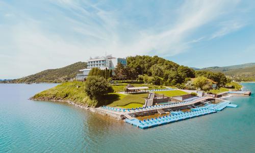 Pobyt pri priehrade Zemplínska šírava a aquaparku (400 m) v Hoteli Eurobus **** s polpenziou a wellness