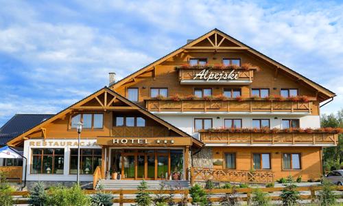 Polanica Zdroj: Hotel Alpejski *** s raňajkami či polpenziou a vstupom do wellness neobmedzene (bazén a sauna)