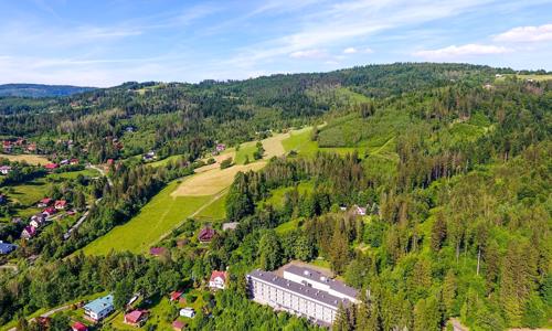 Poľské Beskydy neďaleko hraníc: Visla v Hoteli Pod Jedlami *** s polpenziou, saunou aj fitness + zábavná zóna