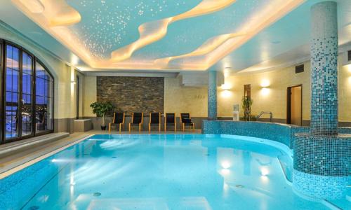 Poľské Beskydy pri zjazdovke v Hoteli Elbrus Spa & Wellness *** s polpenziou, bazénom + 3 druhy sáun a masáž