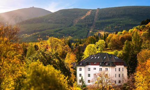 Poľské Krkonoše v Penzióne Karkonoski SPA *** s raňajkami či polpenziou, wellness, bazénom a vyžitím pre deti