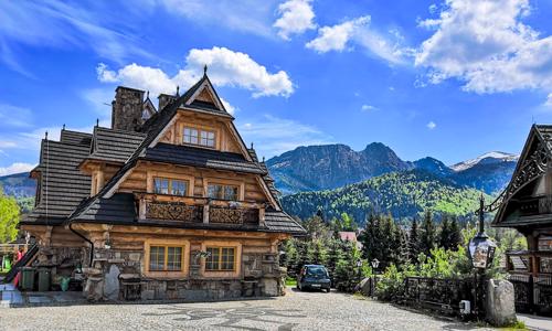 Poľské Tatry: Zakopane v drevenej Wille Tatrzanski Zomecek *** s raňajkami, vstupom do sauny + kúpací sud