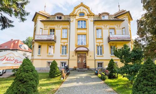 Poľsko: Jelenia Hora v Hoteli Bella *** s polpenziou, vstupenkou do Cieplických termálnych kúpeľov a masážou