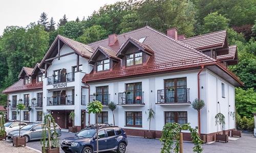 Poľsko v kúpeľnom meste: Wellness & SPA Werona *** s polpenziou, neobmedzeným wellness, šampanským a masážou