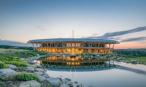 Posázaví štýlovo v Panorama Golf Resorte **** s raňajkami + neobmedzené wellness (bazén, vírivka aj sauny)