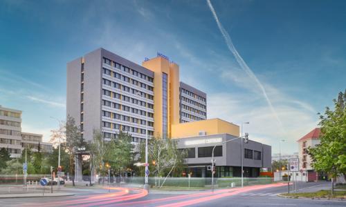 Praha len 5 km od centra: Pobyt v Hoteli ILF *** s raňajkami formou bufetu + zľava do hotelovej kaviarne/baru