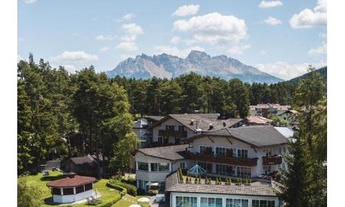 Prekrásne Dolomity a Bolzano vo Wellness & Vital-Hoteli Erica **** s gurmánskou ¾ polpenziou a bazénmi + sauny