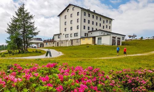 Rakúske Alpy: Leto v Hoteli Berghof Tauplitzalm *** s polpenziou, saunami, výletným vláčikom a aktivitami