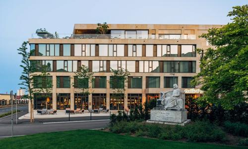 Rakúsko: Burgenland v Hoteli Galántha **** s raňajkami a wellness (sauny, soľná jaskyňa) + degustácia vín