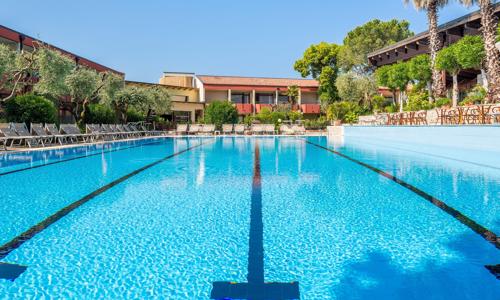 Severná Taliansko: Garda len 500 m od jazera v Sport Hoteli Olimpo **** s polpenziou a bazénom + zľava na golf