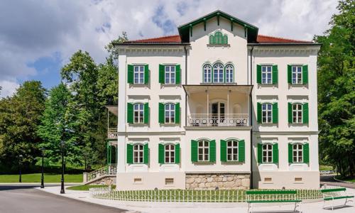 Slovinsko: Boutique Hotel Dobrna **** so 4 termálnymi bazénmi, wellness centrom (vírivky, sauny) a polpenziou
